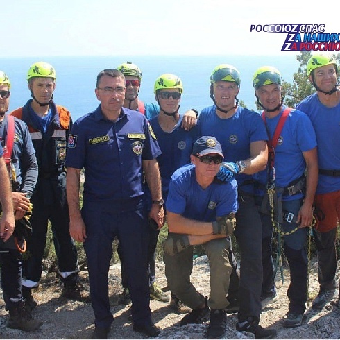 Крымские спасатели в ходе постоянных тренировок отрабатывают самые сложные задачи